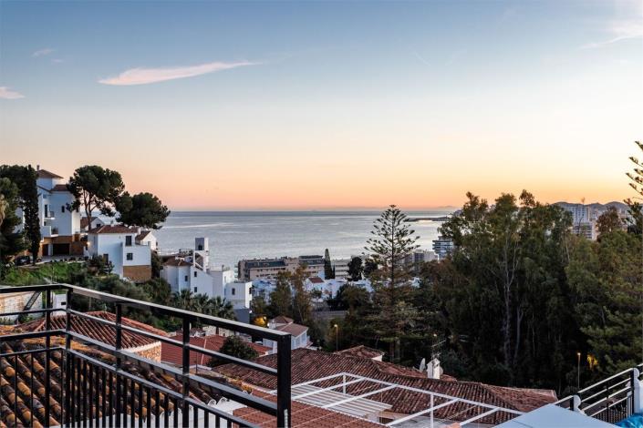 Image No.49-6 Bed Villa / Detached for sale