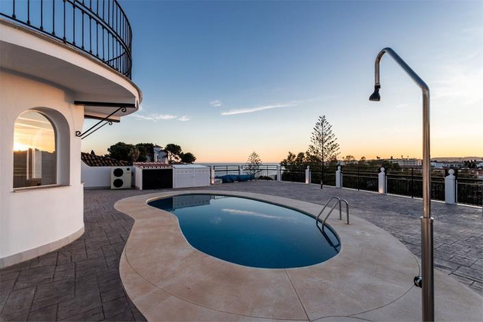 Image No.51-6 Bed Villa / Detached for sale