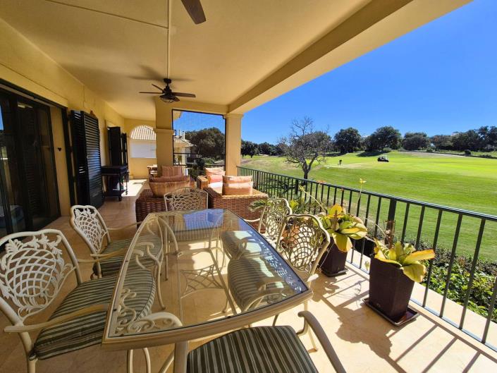 Image No.20-2 Bed Apartment for sale