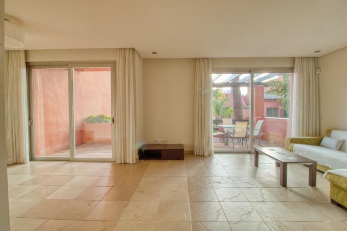 Image No.4-4 Bed Townhouse for sale