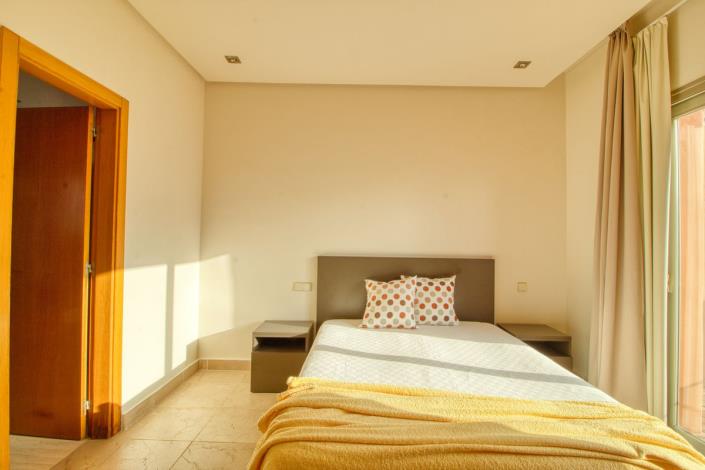 Image No.20-4 Bed Townhouse for sale