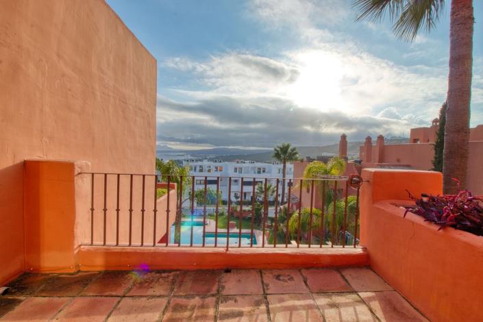 Image No.21-4 Bed Townhouse for sale