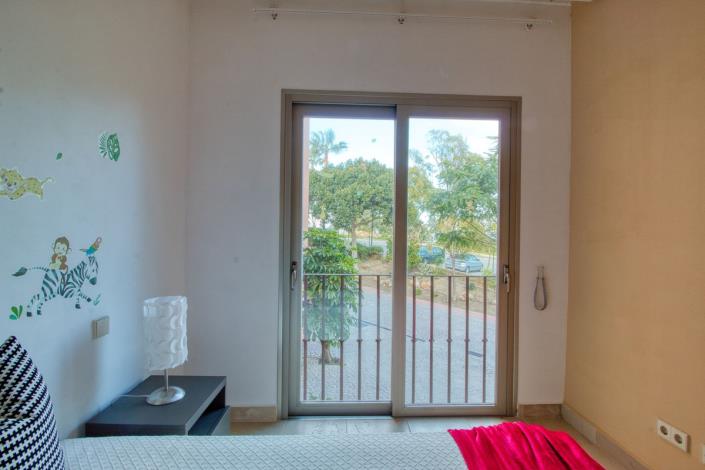 Image No.29-4 Bed Townhouse for sale