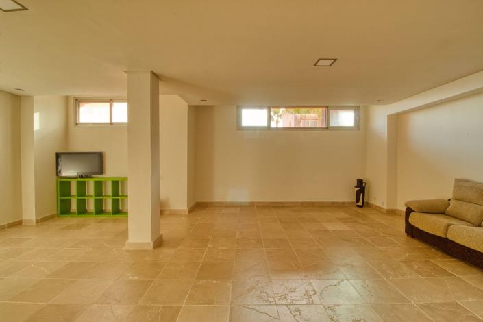 Image No.36-4 Bed Townhouse for sale