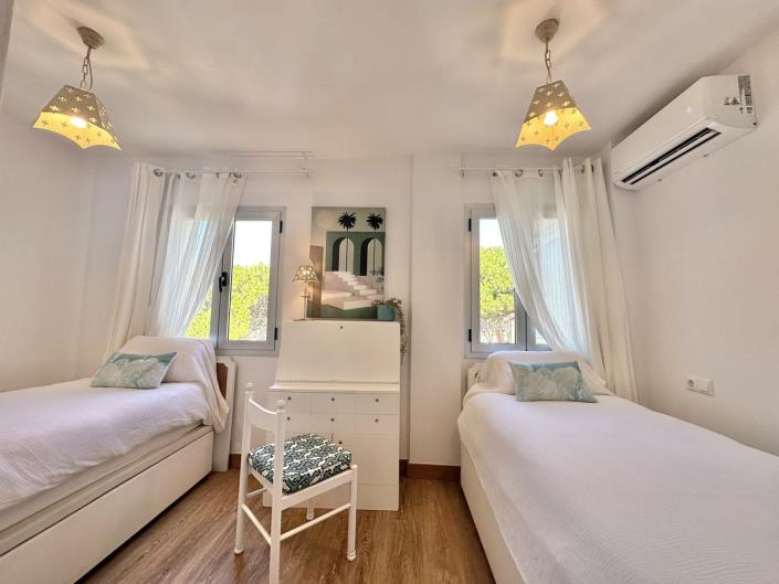 Image No.18-2 Bed Apartment for sale