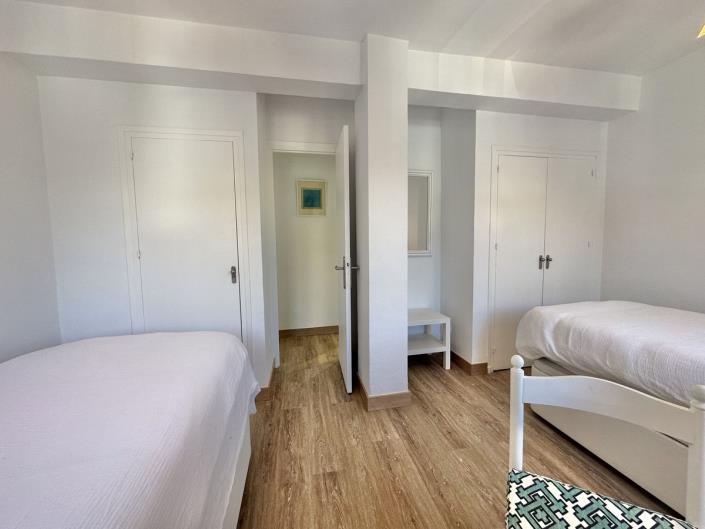 Image No.21-2 Bed Apartment for sale