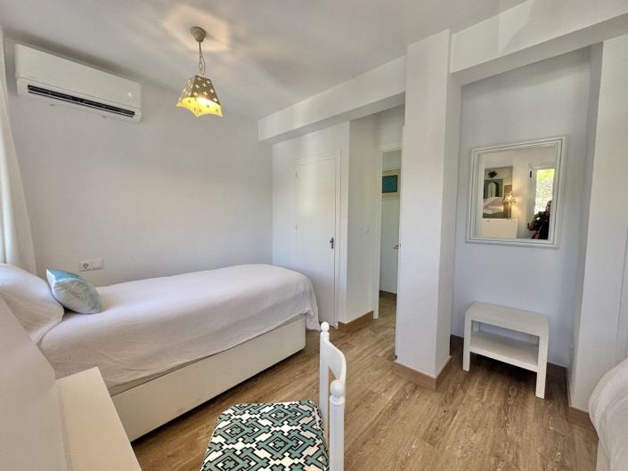 Image No.22-2 Bed Apartment for sale