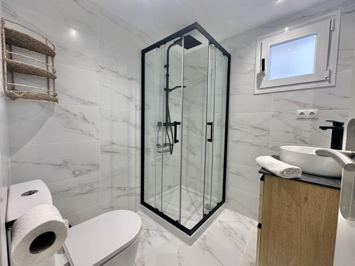 Image No.23-2 Bed Apartment for sale