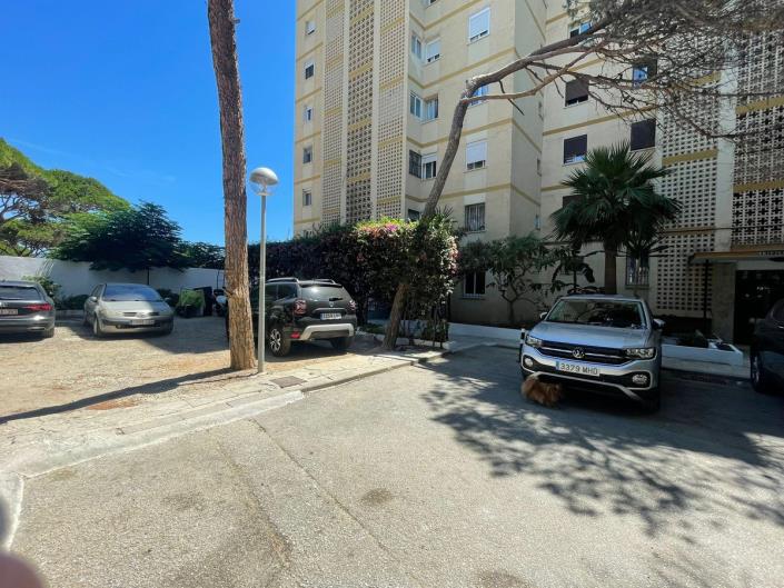 Image No.38-2 Bed Apartment for sale