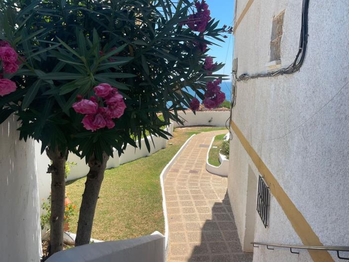 Image No.39-2 Bed Apartment for sale