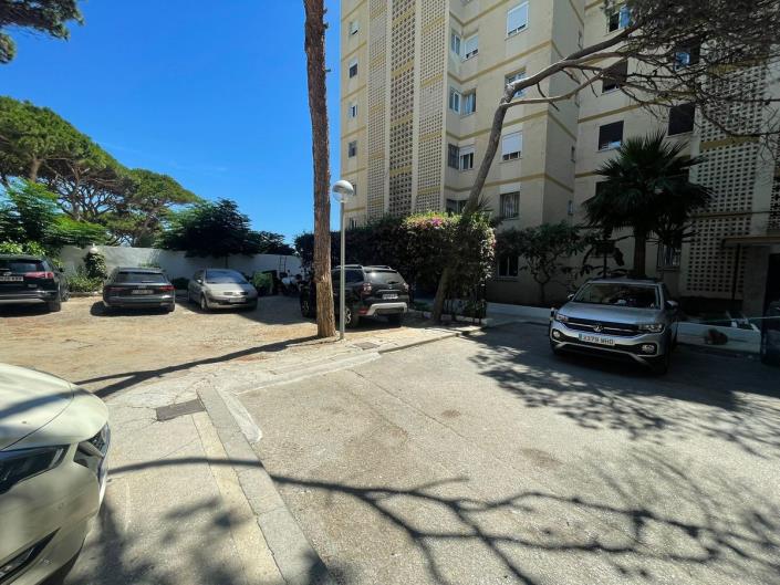 Image No.40-2 Bed Apartment for sale