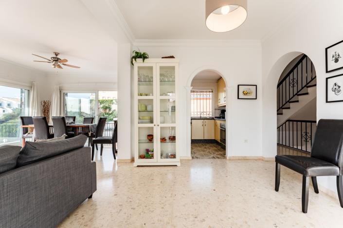 Image No.11-3 Bed Villa / Detached for sale