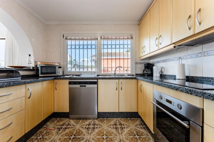 Image No.14-3 Bed Villa / Detached for sale