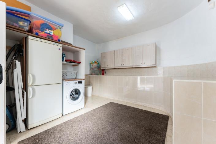 Image No.17-3 Bed Villa / Detached for sale