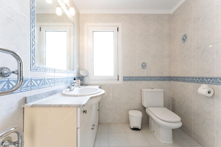 Image No.22-3 Bed Villa / Detached for sale