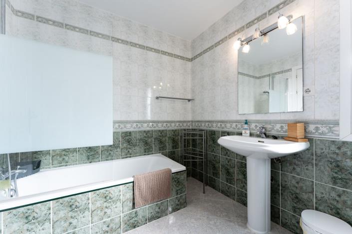 Image No.24-3 Bed Villa / Detached for sale