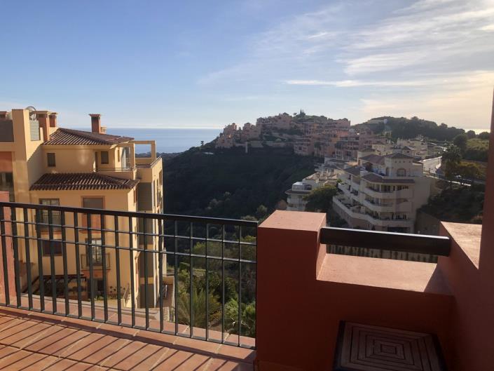 Image No.20-2 Bed Apartment for sale