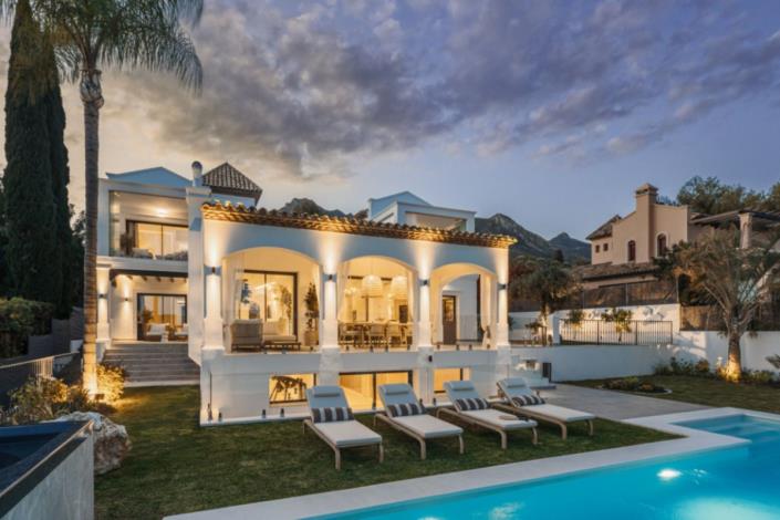 Image No.1-5 Bed Villa / Detached for sale