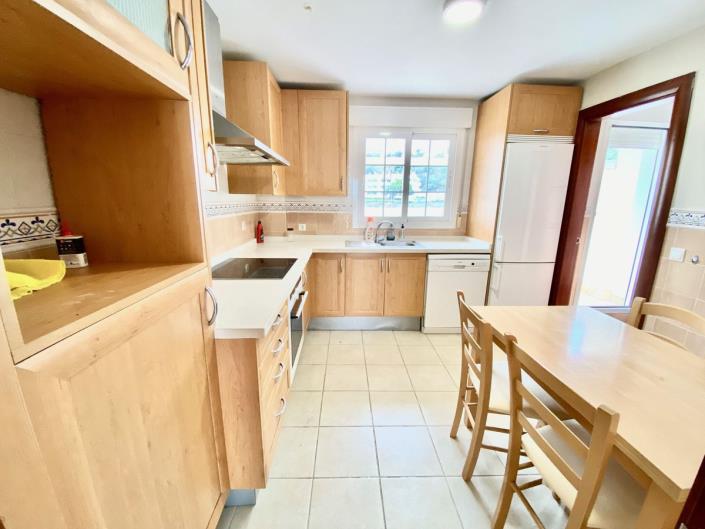 Image No.8-3 Bed Townhouse for sale