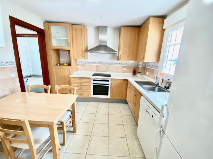 Image No.9-3 Bed Townhouse for sale