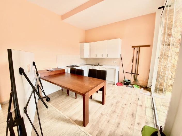 Image No.20-3 Bed Townhouse for sale