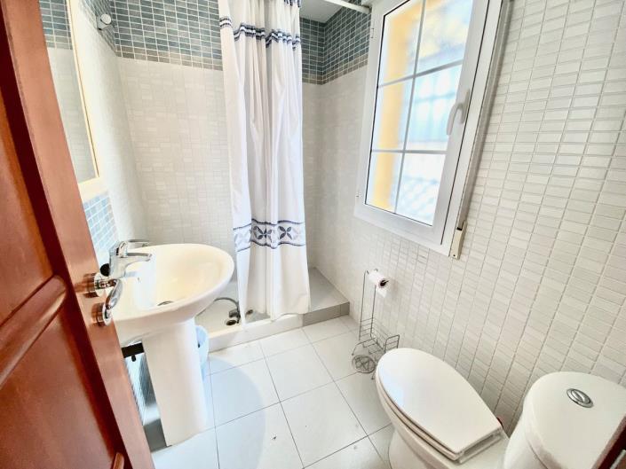 Image No.27-3 Bed Townhouse for sale