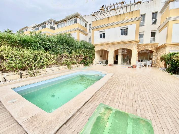 Image No.31-3 Bed Townhouse for sale