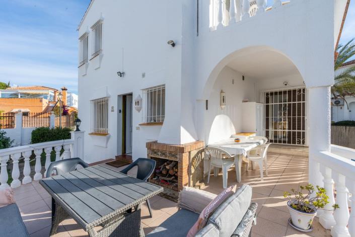 Image No.5-4 Bed Villa for sale