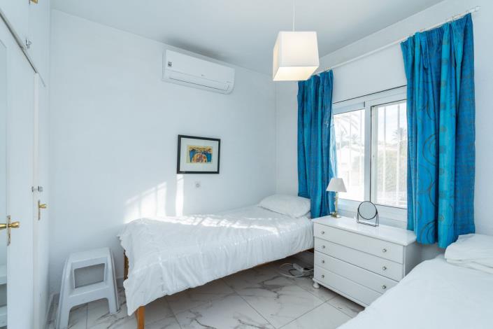 Image No.12-4 Bed Villa for sale