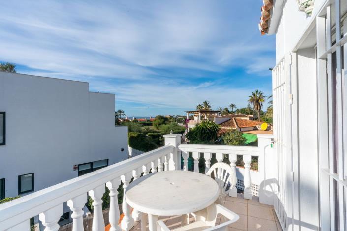 Image No.17-4 Bed Villa for sale