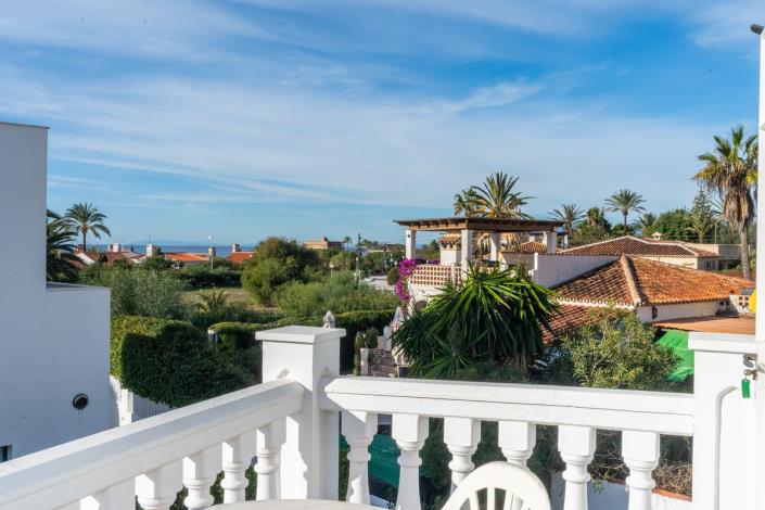 Image No.18-4 Bed Villa for sale