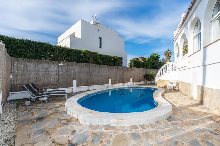 Image No.26-4 Bed Villa for sale