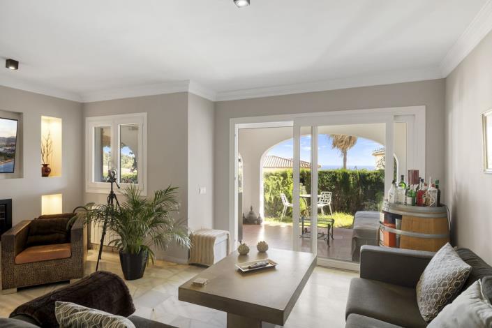 Image No.8-2 Bed Townhouse for sale