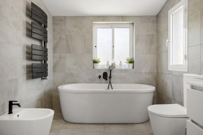 Image No.28-2 Bed Townhouse for sale