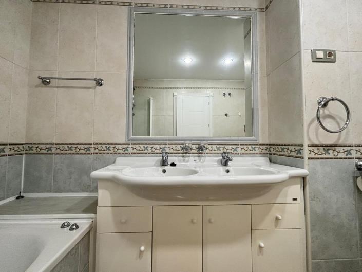 Image No.6-Appartement de 2 chambres à vendre à Riviera del Sol