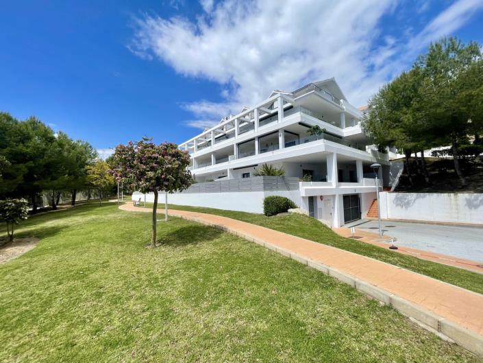 Image No.2-Appartement de 2 chambres à vendre à Estepona