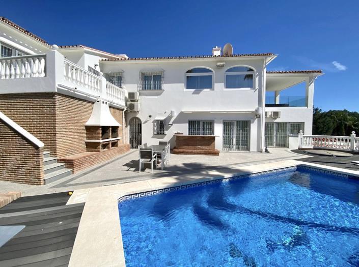 Image No.1-5 Bed Villa / Detached for sale
