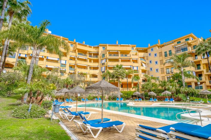 Image No.1-4 Bed Apartment for sale