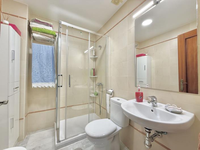 Image No.13-1 Bed Apartment for sale