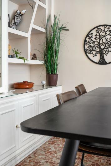 Image No.10-3 Bed Apartment for sale