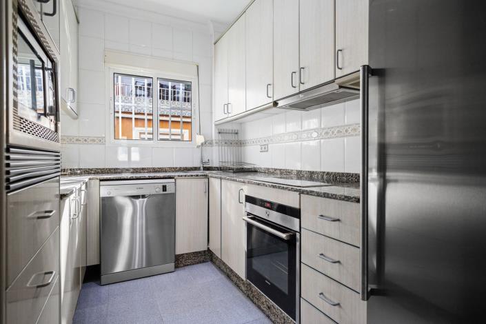 Image No.11-3 Bed Apartment for sale