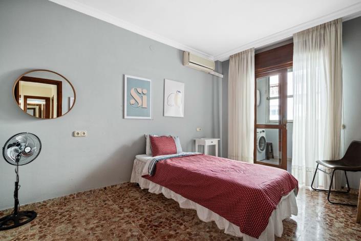 Image No.17-3 Bed Apartment for sale