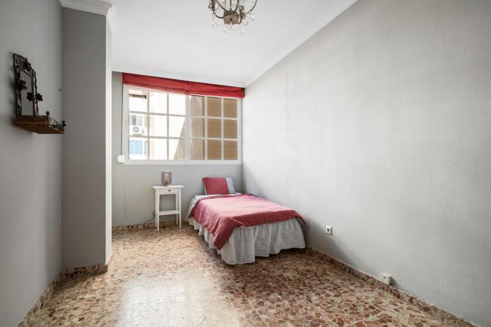 Image No.19-3 Bed Apartment for sale