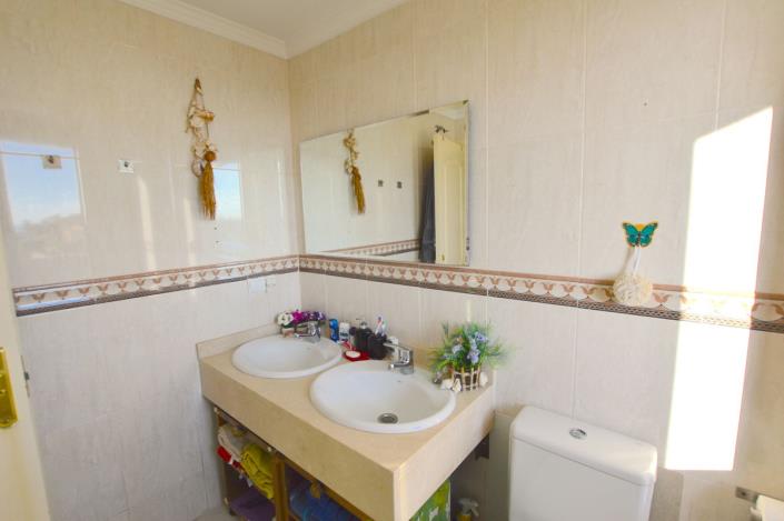 Image No.11-Appartement de 3 chambres à vendre à Riviera del Sol