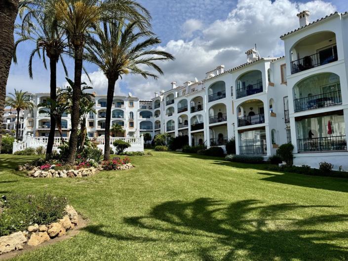 Image No.18-2 Bed Apartment for sale