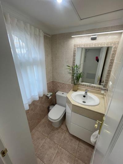 Image No.7-4 Bed Townhouse for sale