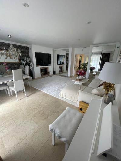 Image No.14-4 Bed Townhouse for sale