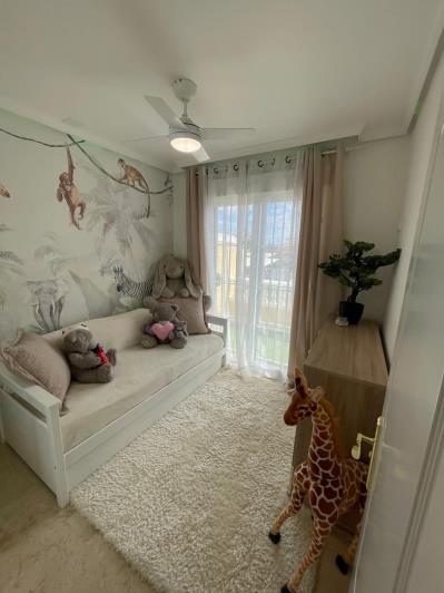 Image No.24-4 Bed Townhouse for sale