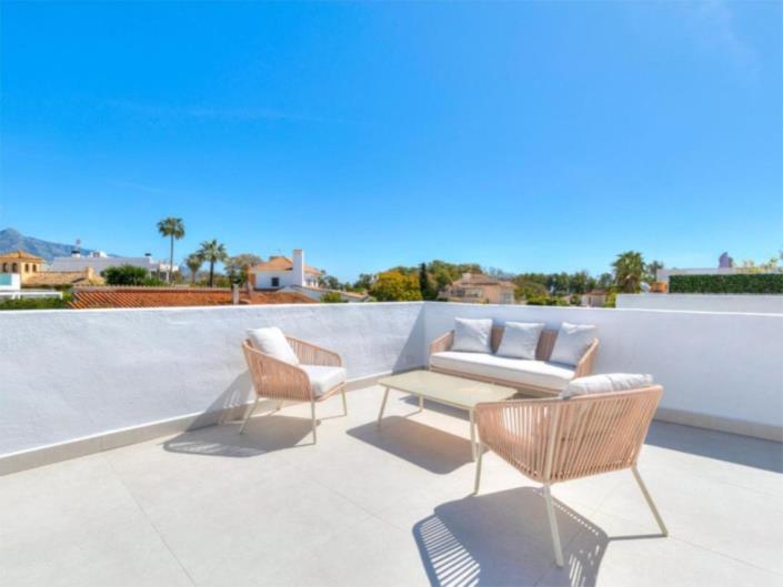 Image No.7-4 Bed Semi-Detached for sale