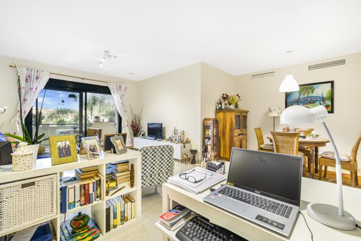 Image No.15-2 Bed Apartment for sale